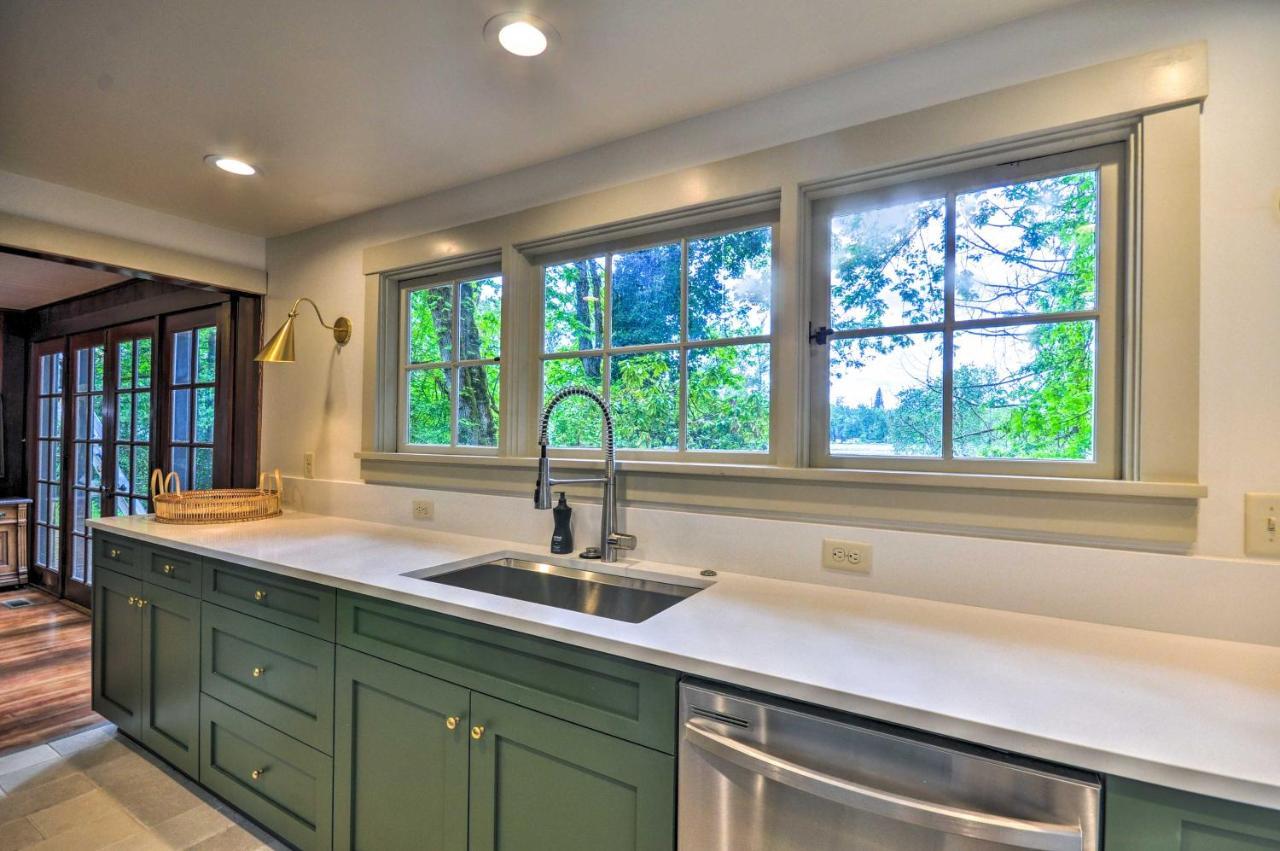 Peaceful And Elegant Cottage With Riverside View Oregon City Exteriér fotografie